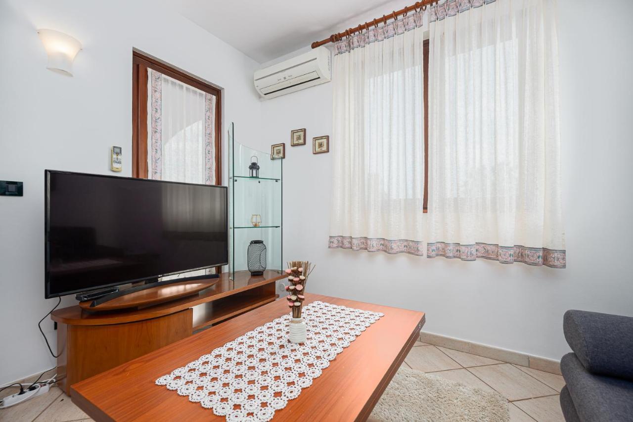 Sea View Apartment - Roberto 波雷奇 外观 照片